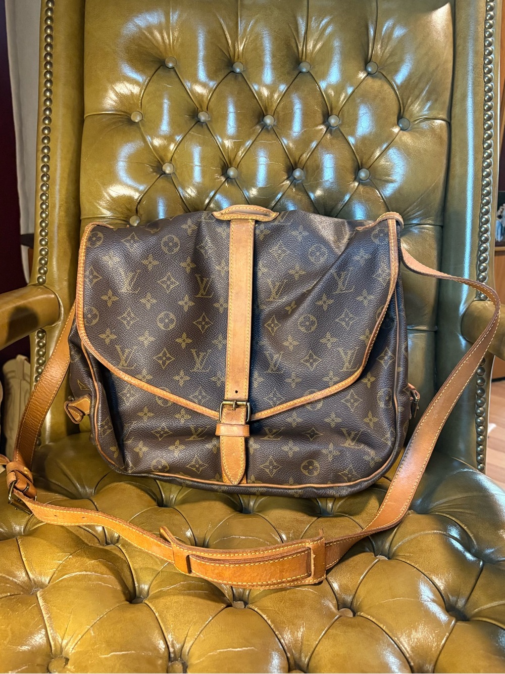 Authentic Louis Vuitton Monogram Saumur 35 COA included